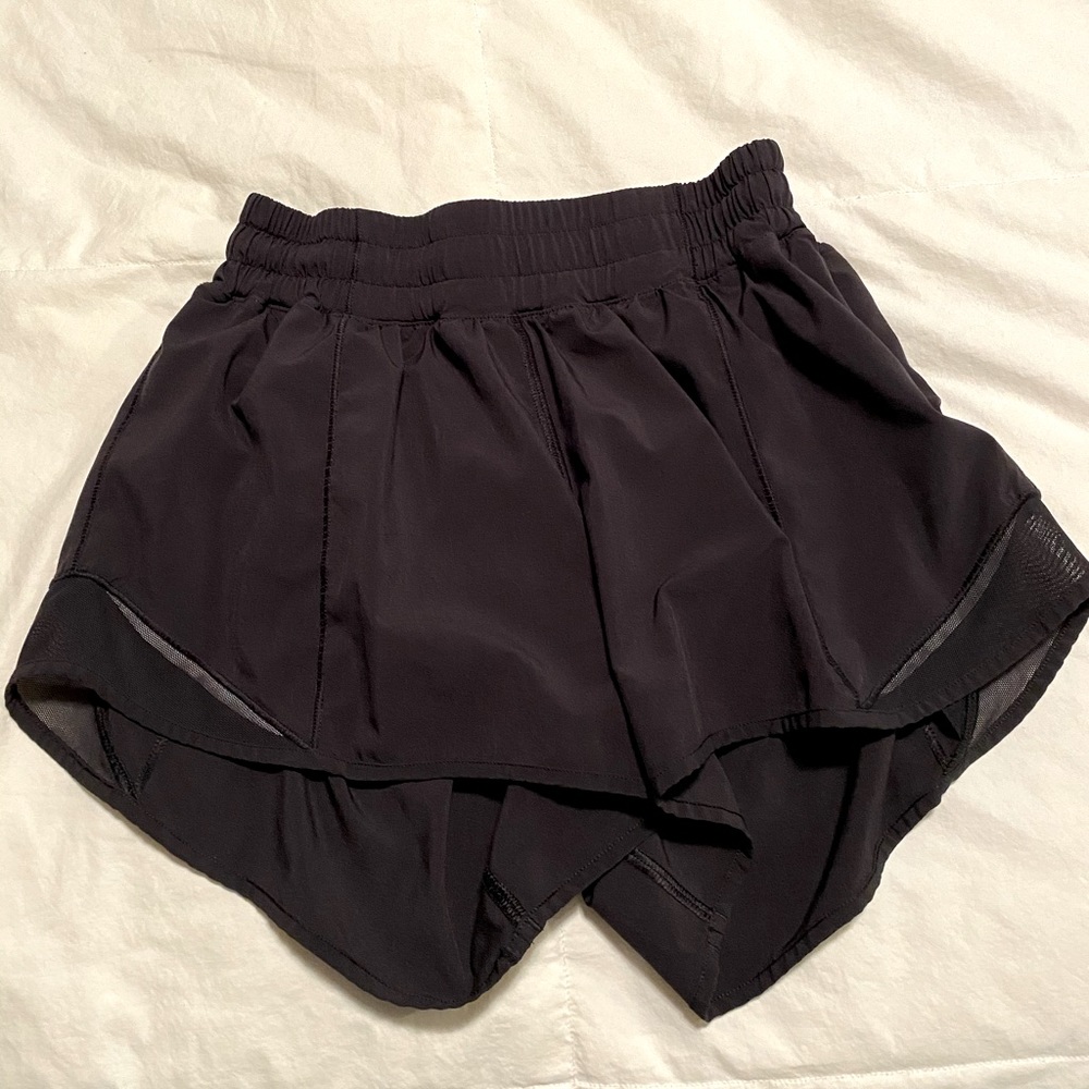 Lululemon Hotty Hot Short